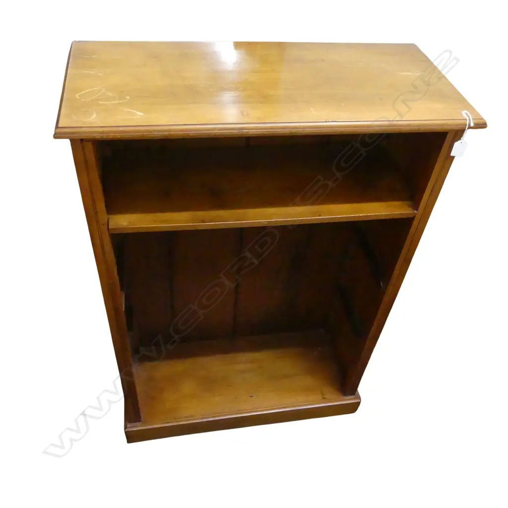NZ COLONIAL BOOKSHELF WITH THREE ADJUSTABLE SHELVES 800 x 350 x 1180mm Image 1++