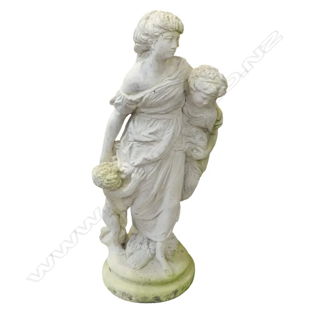 CONCRETE GARDEN STATUE H.730mm Image 1++