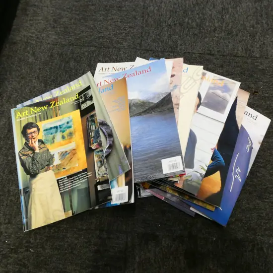 18 COPIES EARLY 2,000s ART NEW ZEALAND