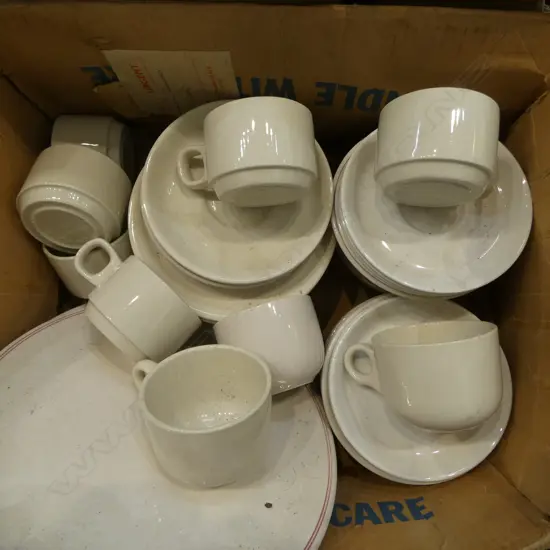 BOX VINTAGE CROWN LYNN CUPS + SAUCERS + PLATES ETC some w red band