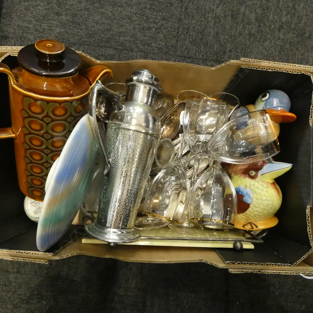 EP CUTLERY, HORNSEA COFFEE POT, 2 NOVELTY BIRD JUGS ETC Image 1++