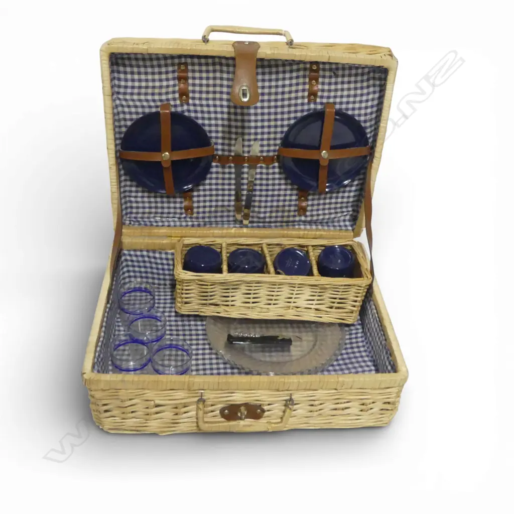 WOVEN CANE PICNIC BASKET W.540mm Image 1++