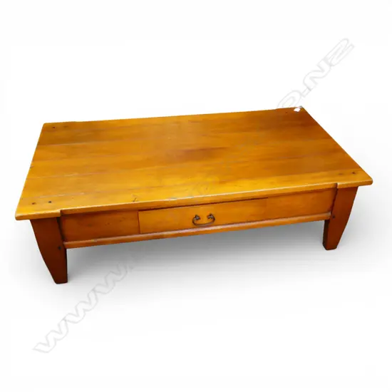 RIMU COFFEE TABLE w. 1. DRAWER 1320x720x390mm