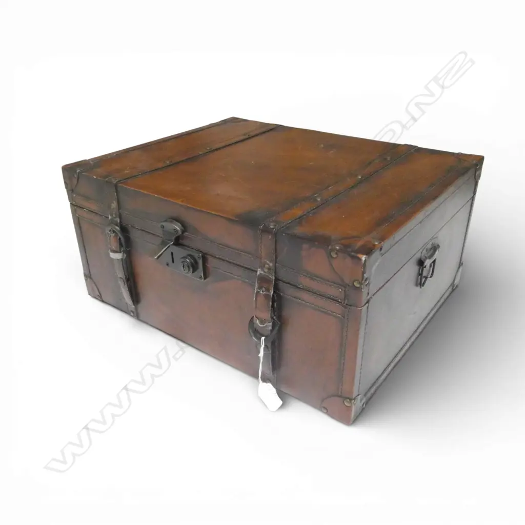 MODERN ANTIQUE STYLE LEATHER TRUNK W,525mm Image 1++
