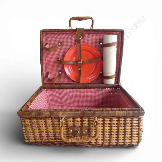 WOVEN CANE 'ESQUIRE' PICNIC BASKET W.460mm
