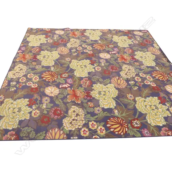 LG MODERN MACHINED FLORAL RUG 