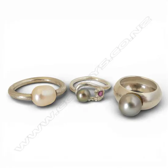 THREE ORIGINAL SIMON MISDALE STERLING SILVER AND PEARL RINGS From Simon's estate
