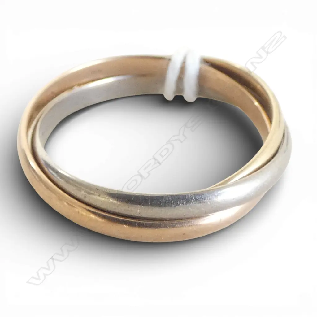 9ct 3 colour 3 band RUSSIAN GOLD WEDDING RING 3.6gms SIZE P Image 1++