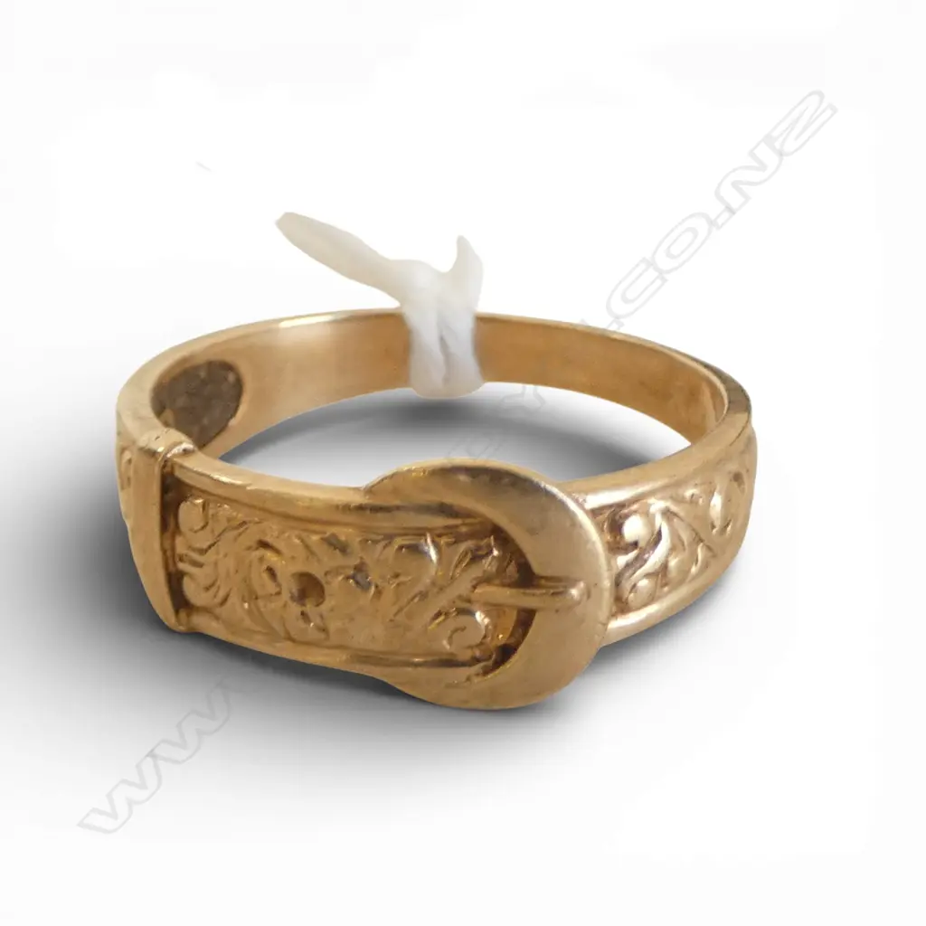 9CT YG 'BUCKLE' RING SIZE P 2.7gms Image 1++