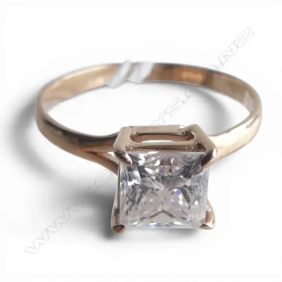 SILVER GILT 2ct MOISSANITE SOLITAIRE RING SIZE Q