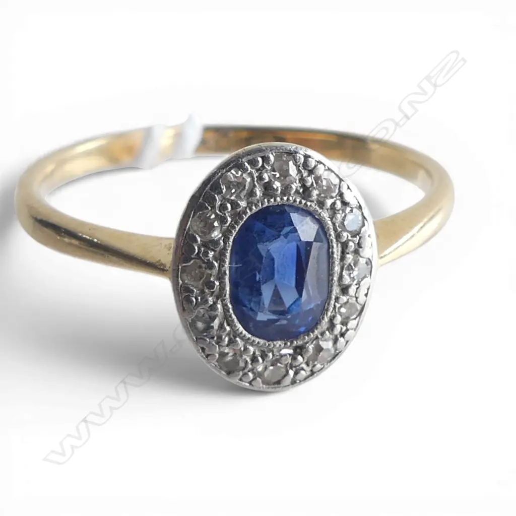 VINTAGE 18ct YELLOW GOLD natural SAPPHIRE & DIAMOND RING Art Deco period 2.5gms. Valuation available SIZE N Image 1++
