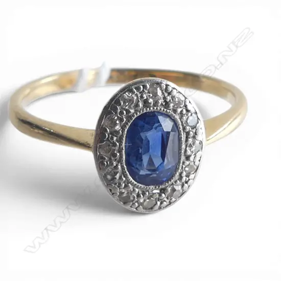 VINTAGE 18ct YELLOW GOLD natural SAPPHIRE & DIAMOND RING Art Deco period 2.5gms. Valuation available SIZE N