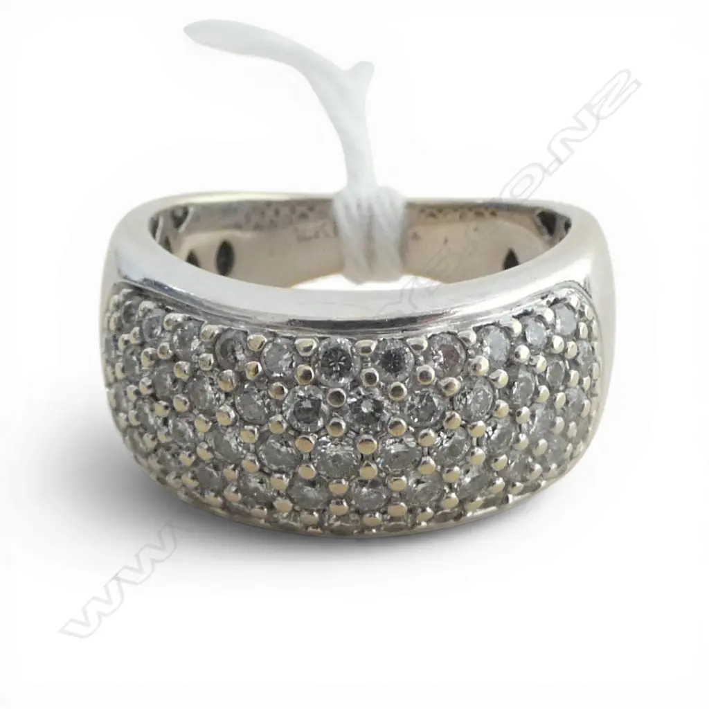 18ct WHITE GOLD & DIAMOND PAVE RING 9.74gms SIZE L1/2 Image 1++