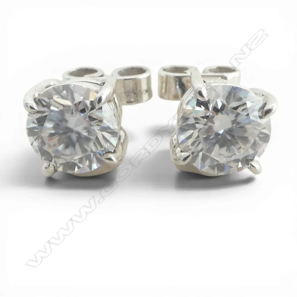 SILVER MOISSANITE (2ct ea) EARRINGS Image 1++