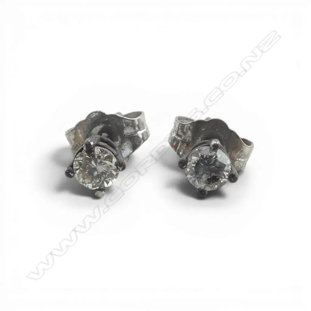 PR DIAMOND STUD & SILVER EARRINGS 0.23ct new old stock Image 1++