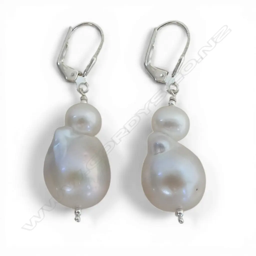 PR SILVER BAROQUE PEARL EARRINGS, continental locks Image 1++