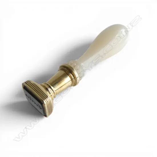 ANTIQUE GOLD BLOODSTONE & mother of pearl handled SEAL testing 14ct gold