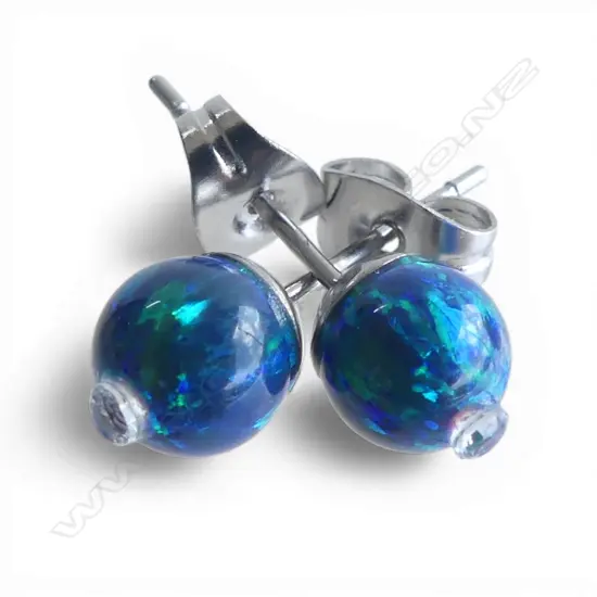 PR OF OPAL STUD EARINGS