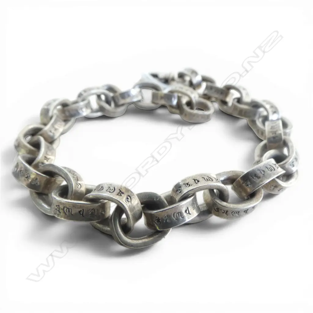 MODERN HEAVY SILVER BRACELET L.210mm patterned links parrot clasp 31.8gms Image 1++