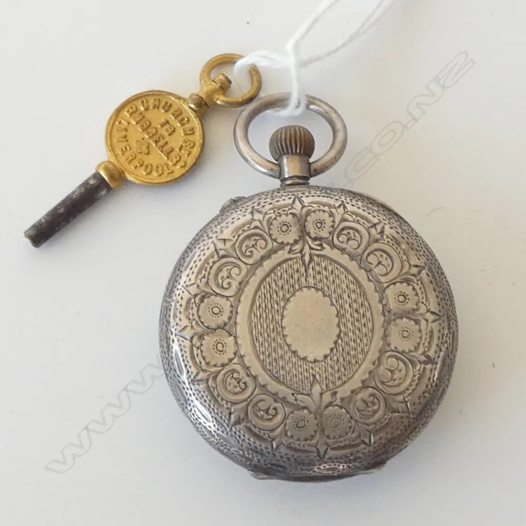 SILVER POCKET WATCH & KEY Image 1++