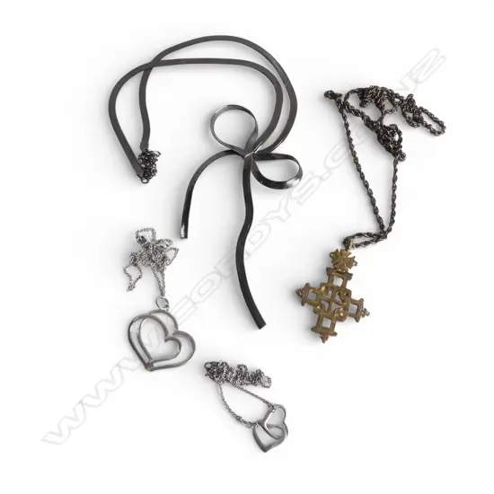 2 STG SILVER HEART PENDANT NECKLACES L.180/220mm 10.11gms, BOW NECKLACE + CROSS PENDANT