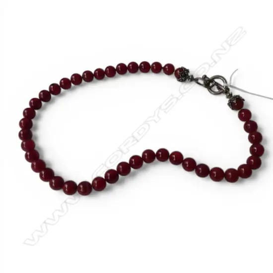 VINTAGE CARNELIAN BEAD NECKLACE WITH SILVER FITTINGS L.49cm 
