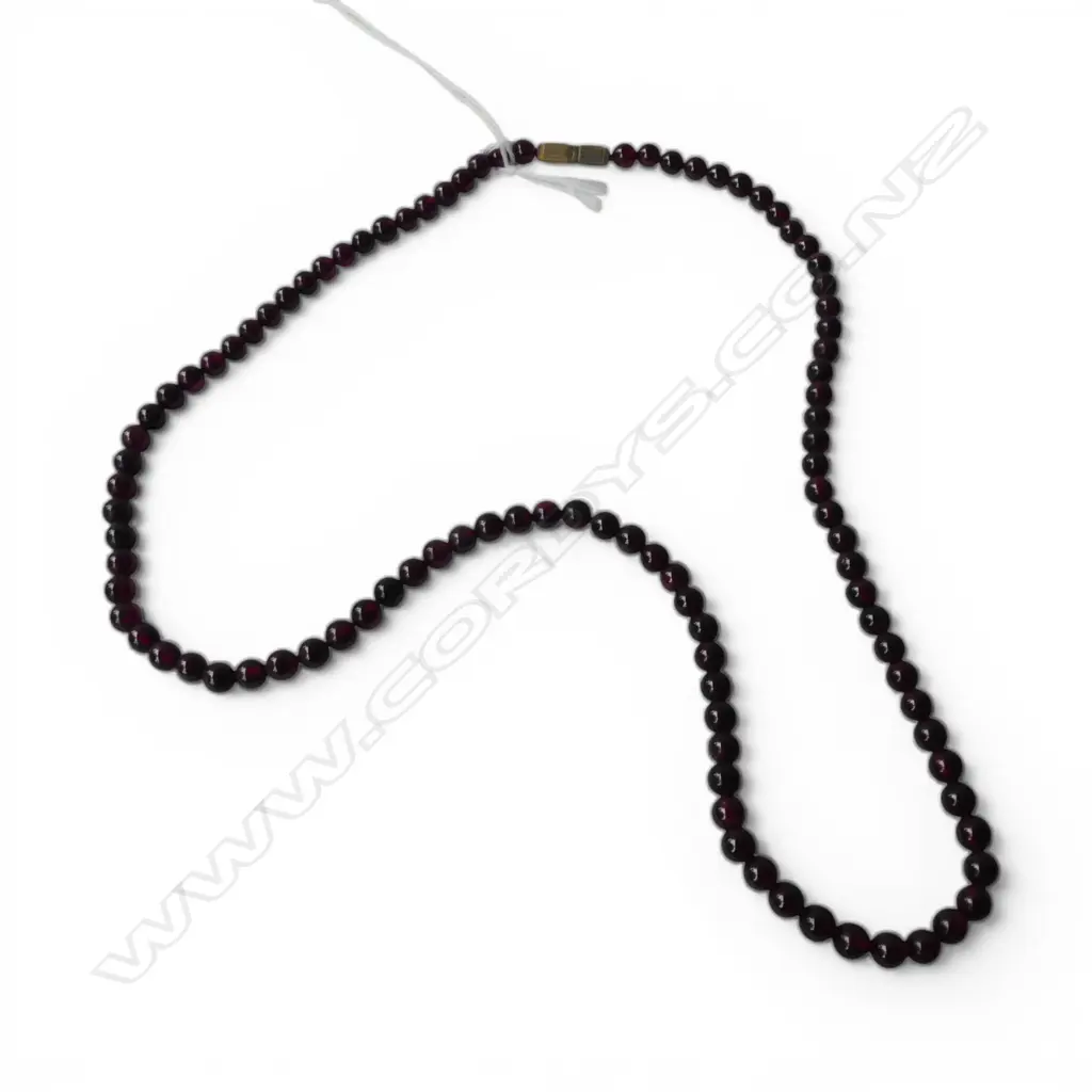 ROUND GARNET NECKLACE WITH ROLL GOLD CATCH L. 50cm needs repair fragile thread broken Image 1++