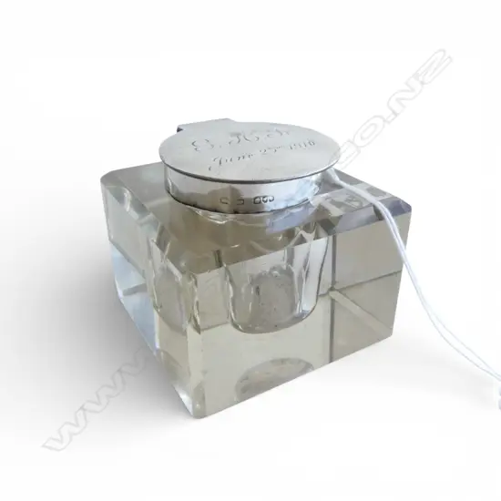 EARLY 20thC STG SILVER CAP GLASS INKWELL glass chips H.70mm