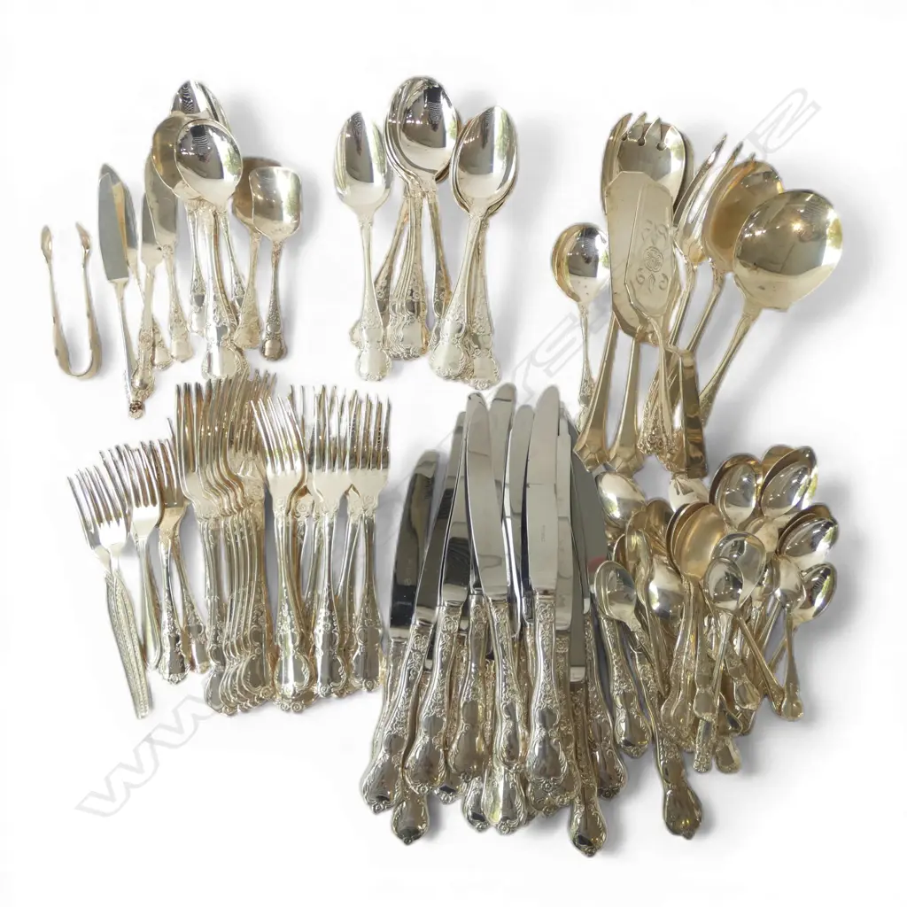 ASST. CAMILE PATTERN CUTLERY IN TRAY  Image 1++