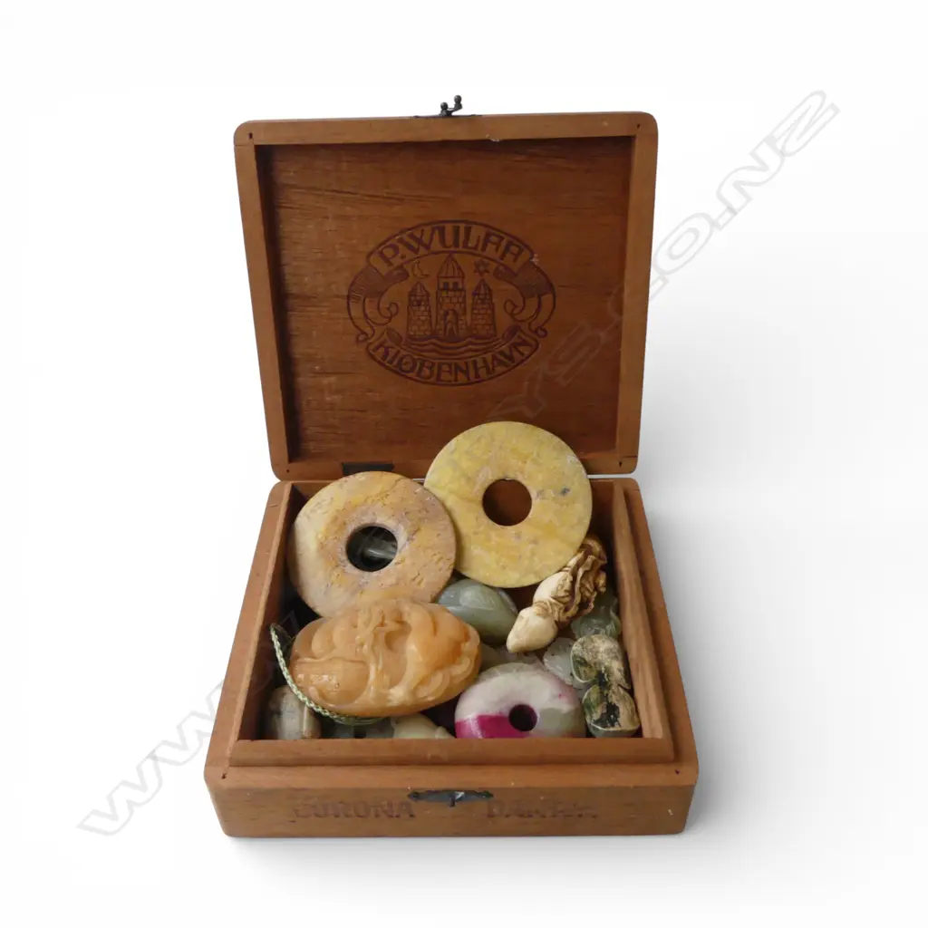 ASST. ORIENTAL JADE PIECES; 2 DISKS 85mm dia ETC Image 1++