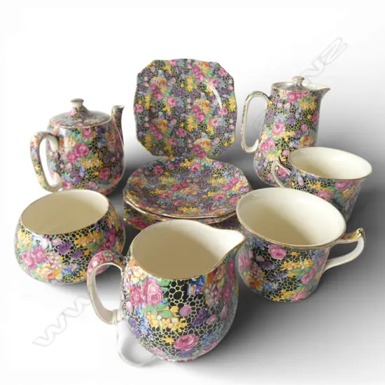 2 PLACE ROYAL WINTON 'HAZEL' PATTERN TEA/COFFEE BREAKFAST SERVICE some faults