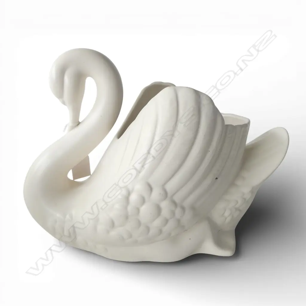 CROWN LYNN SWAN No.170 L.340mm Image 1++