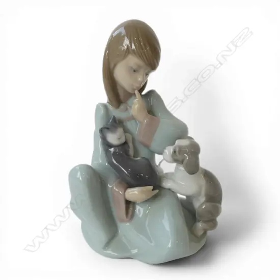 LLADRO FIGURINE CAT NAP H.140mm