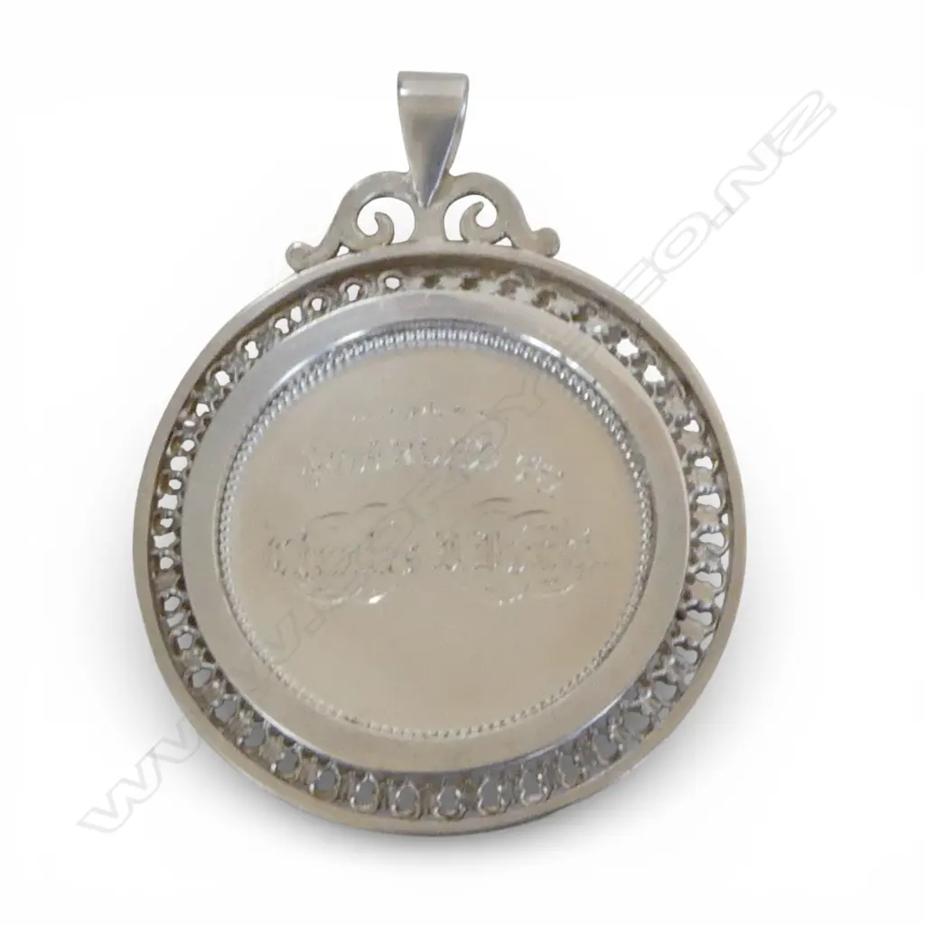STG OTAGO BOYS HIGH MEDALLION MOUNTED AS LARGE PENDANT, 40g W.55mm Image 1++
