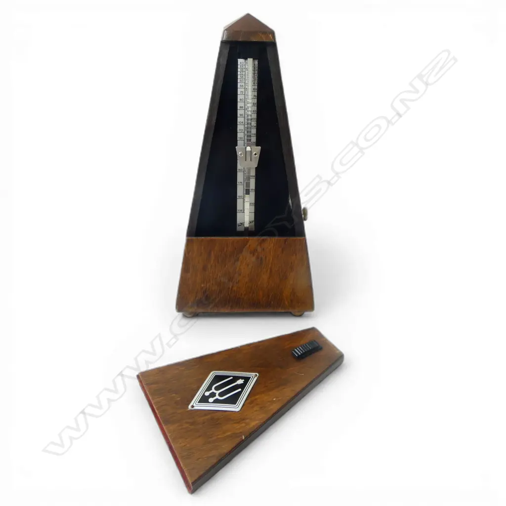 VINTAGE METRONOME 225MM (h) Image 1++
