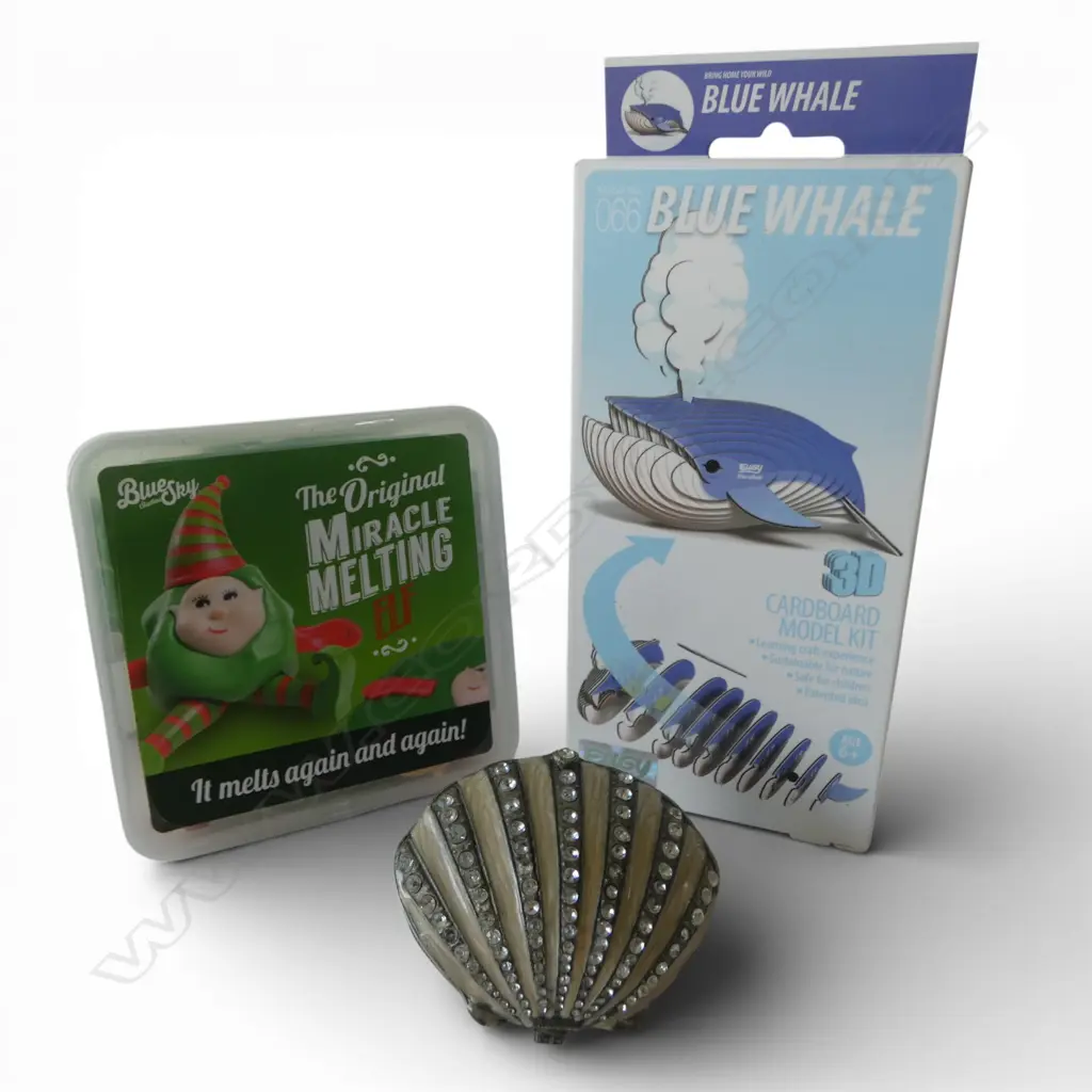 SHELL ORNAMENT, MELTING XMAS ELF (NEW) & BLUE WHALE MODEL (NEW) Image 1++
