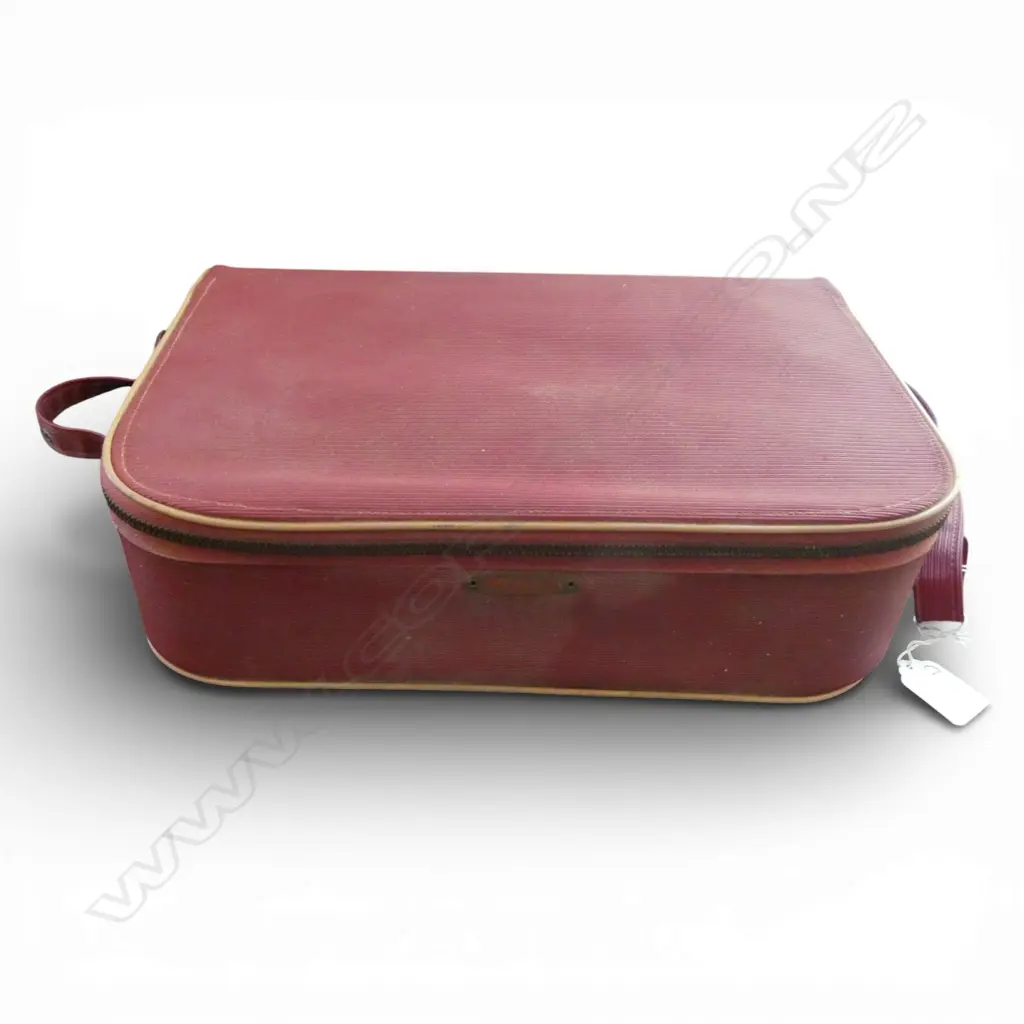 CONTAFLEX CAMERA IN CARRY CASE w. ASST. ACCESSORIES  Image 1++