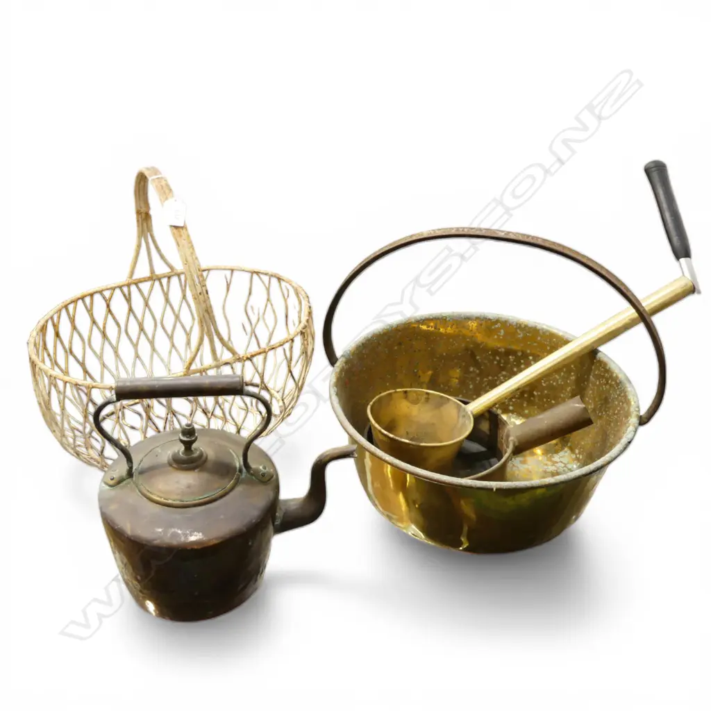 JAM PAN 370mm dia, WIRE BASKET, COPPER KETTLE & 2 PANS Image 1++