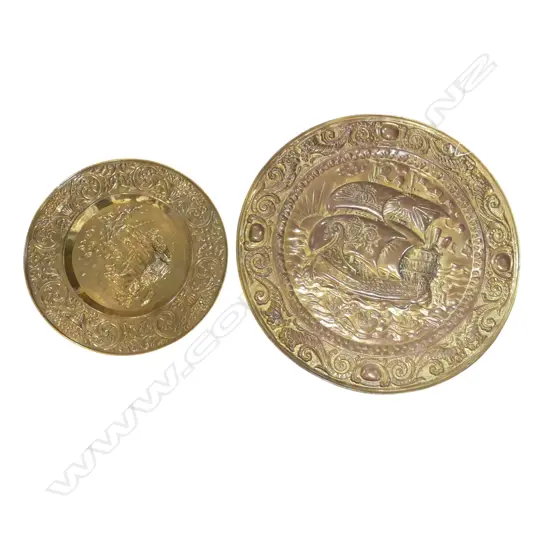 2 EMBOSSED COPPER WALL HANGINGS Dia. 630 & 430mm