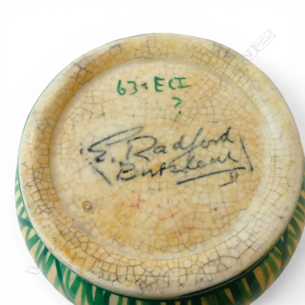 4 RADFORD VASES H.135mm Image 1++