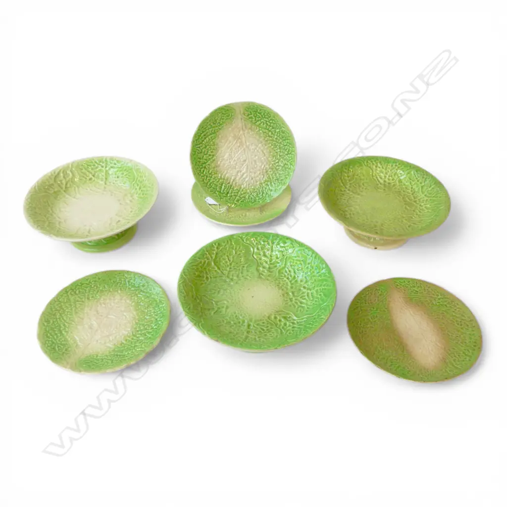 3 CABBAGE WARE COMPORTS 235mm dia + 4 SIDE PLATES  Image 1++
