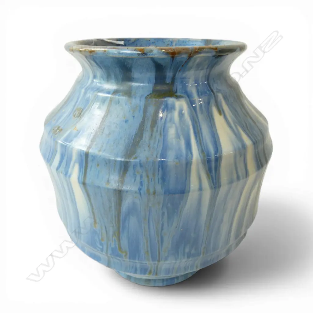 UNMARKED STUDIO POTTERY VASE, BLUE DRIP GLAZE H.210mm Image 1++