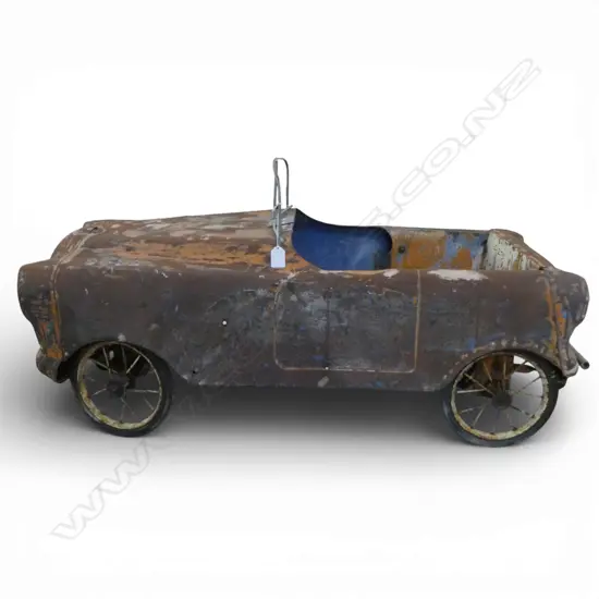 PEDDLE CAR BODY & WHEELS ONLY rust L.980mm