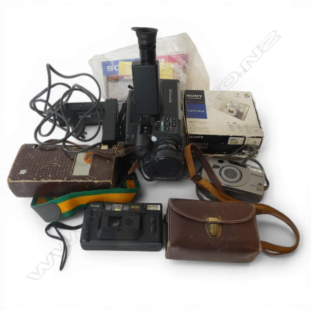 ASST. CAMERAS Image 1++