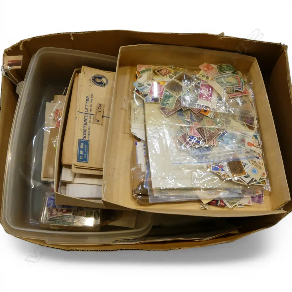 LARGE BOX OF MIXED STAMPS Image 1++