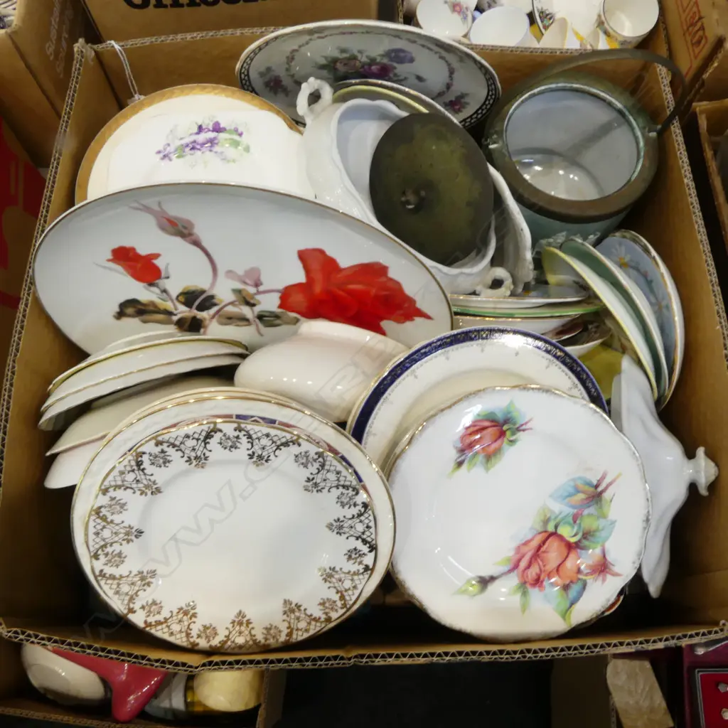 ASST. FANCY CHINA  Image 1++