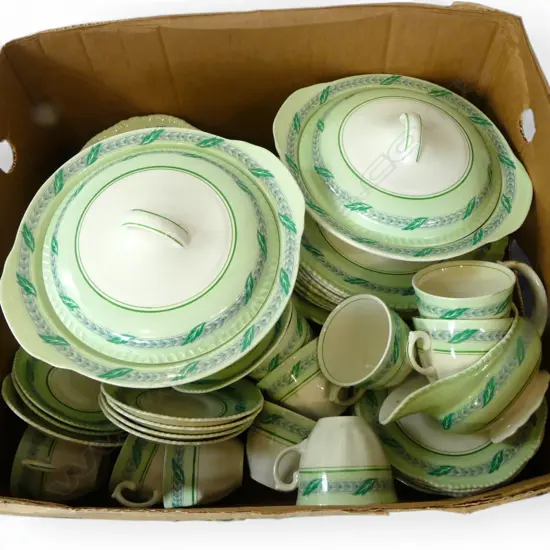 WOODS IVORY PART DINNER SERVICE 