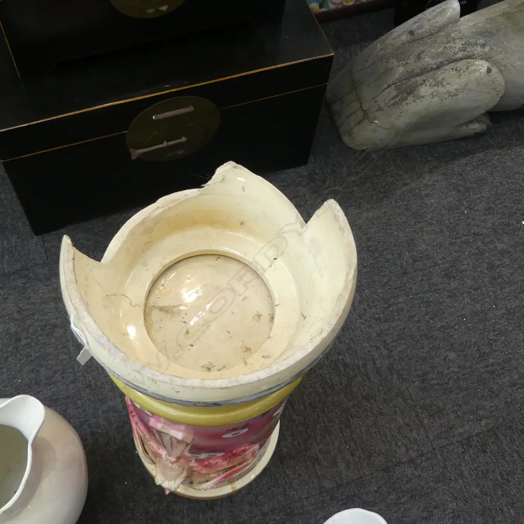 2 WHITE GLAZE JUGS + JARDINIERE STAND faults H.610mm Image 1++