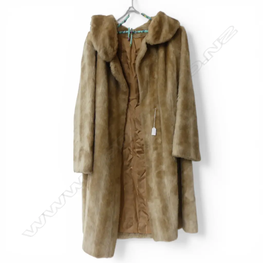 VINTAGE FAUX FUR COAT by D. L. ELLIS AUCKLAND  Image 1++