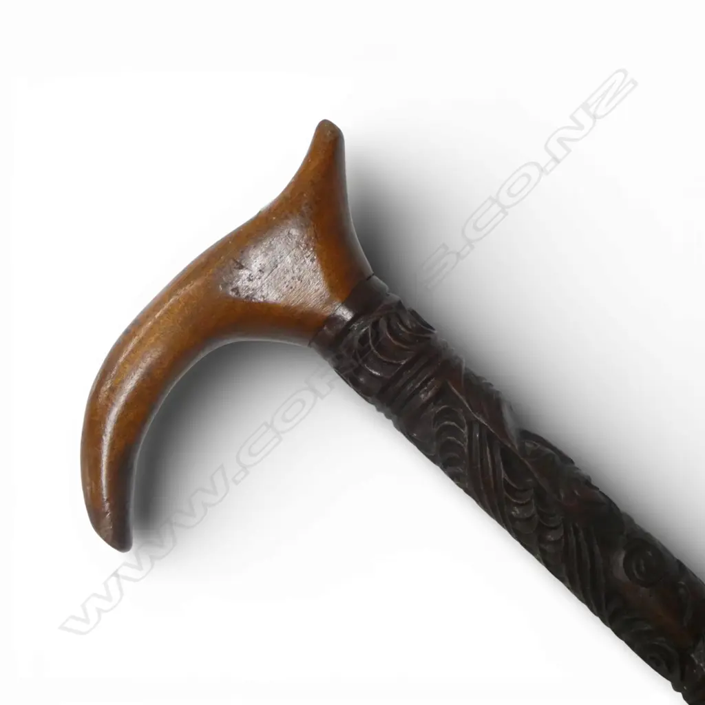 VINTAGE MAORI CARVED WALKINGSTICK H870MM Image 1++